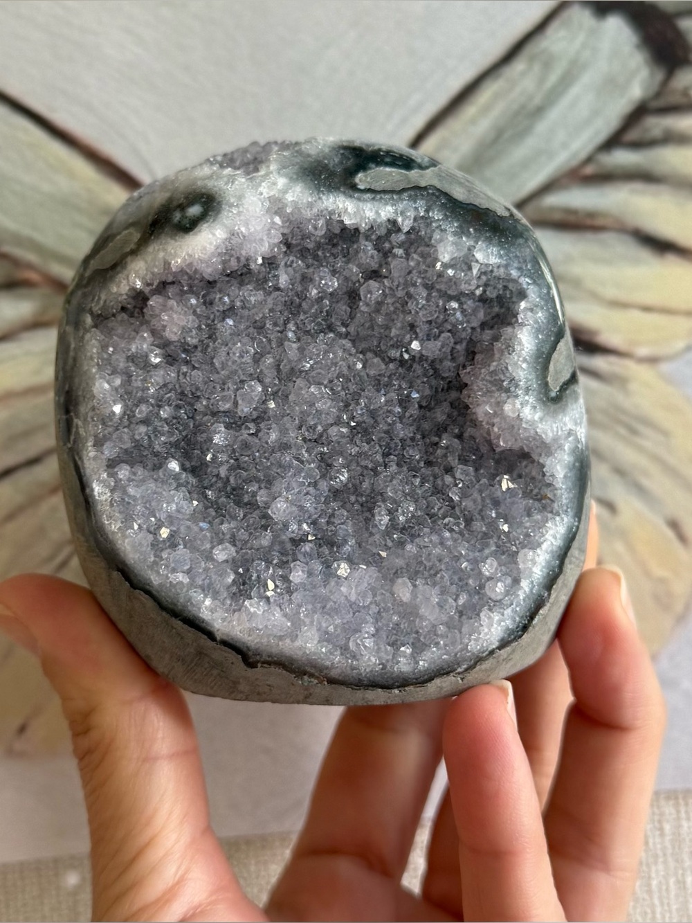 Unique Natural grayish lavender amethyst cut base specimen from Brazil - Picture 5 of 6